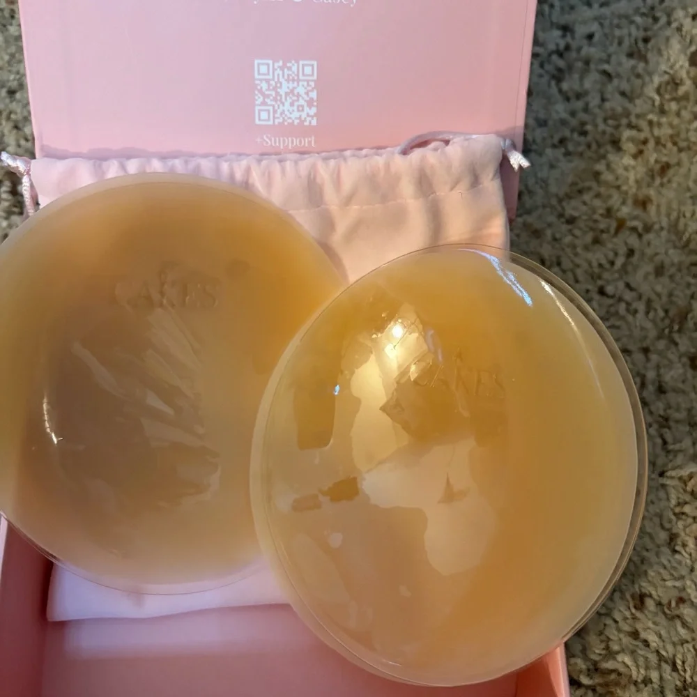 Cakes Nipple Covers - Picture 4 of 6